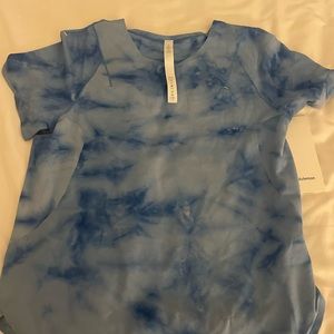 Lululemon Lightweight run kit short sleeve shirt